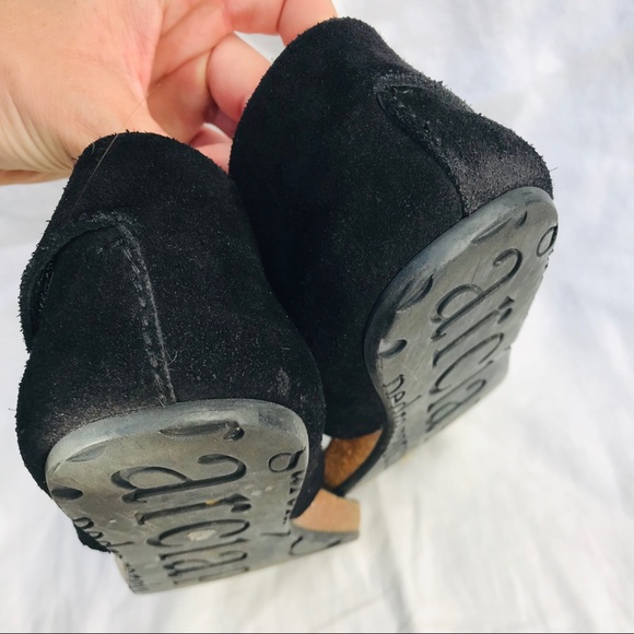 Pedro Garcia Jackie Black Suede Thong - Picture 5 of 8